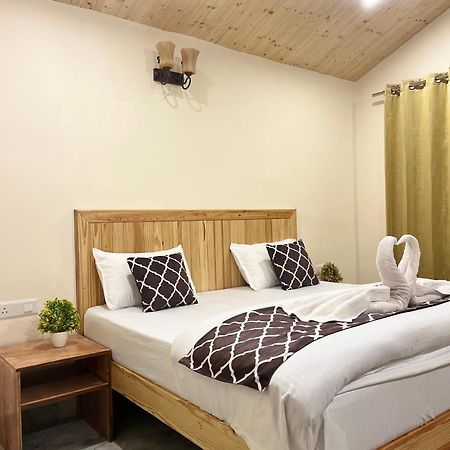 Ahava Kasol Riverside Cafe And Cottages Bagian luar foto