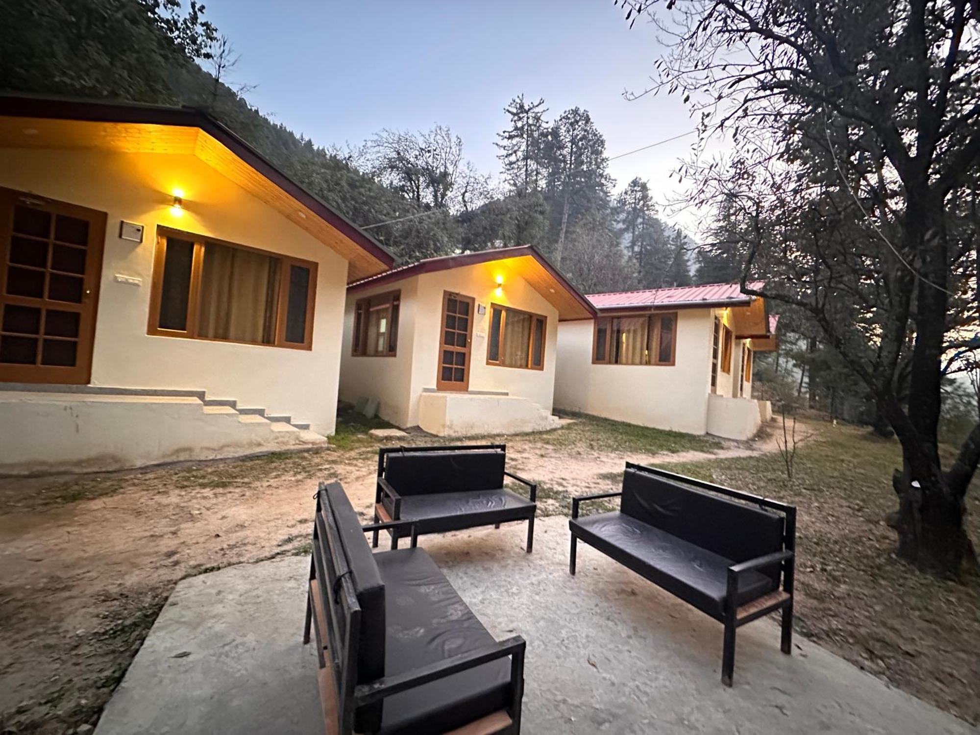 Ahava Kasol Riverside Cafe And Cottages Bagian luar foto