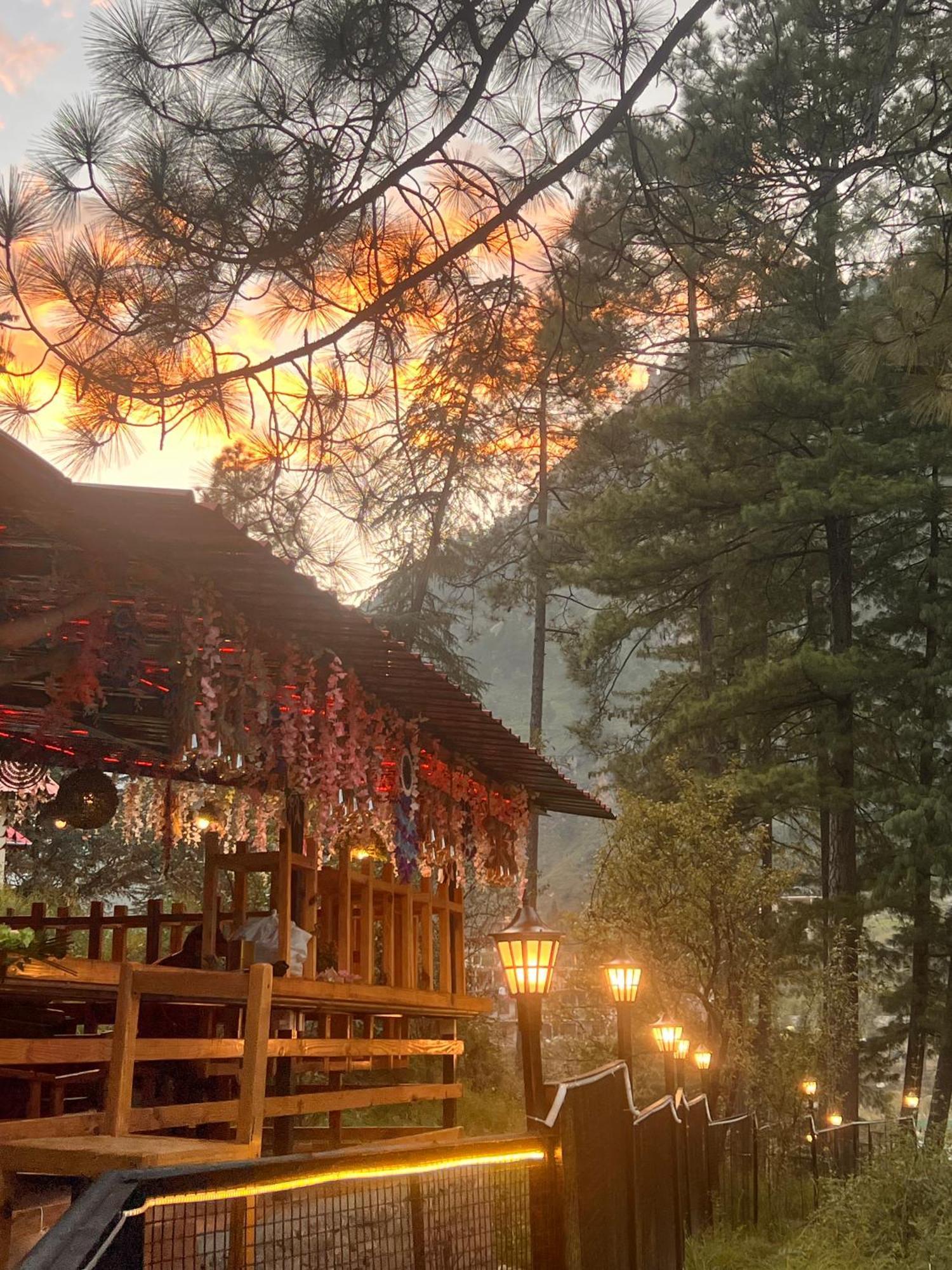 Ahava Kasol Riverside Cafe And Cottages Bagian luar foto
