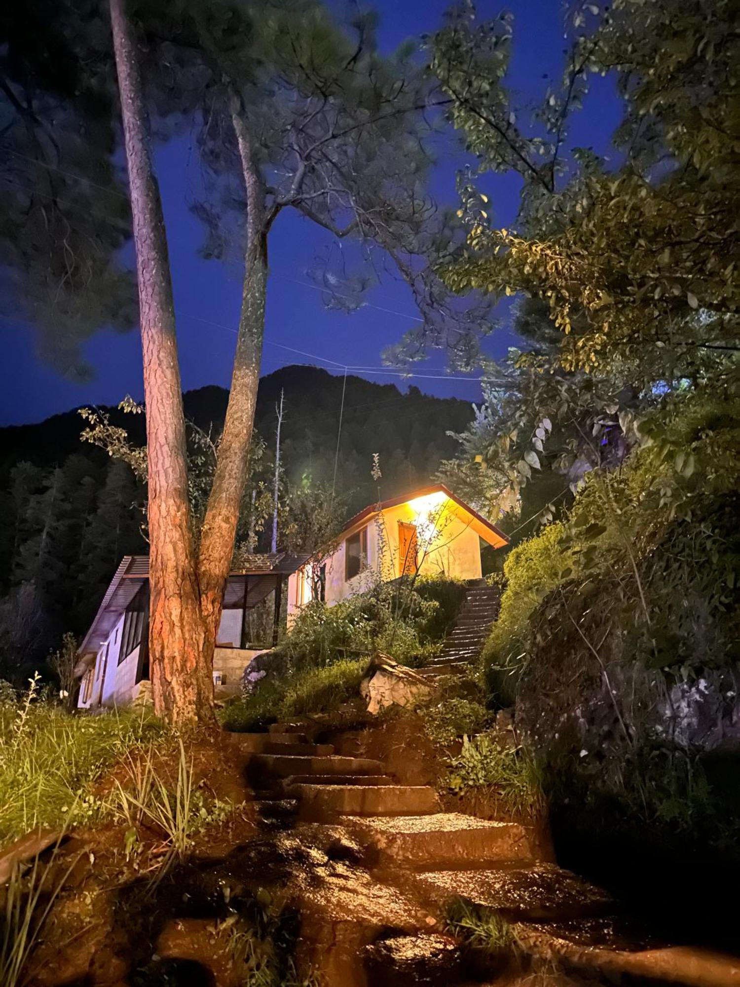 Ahava Kasol Riverside Cafe And Cottages Bagian luar foto