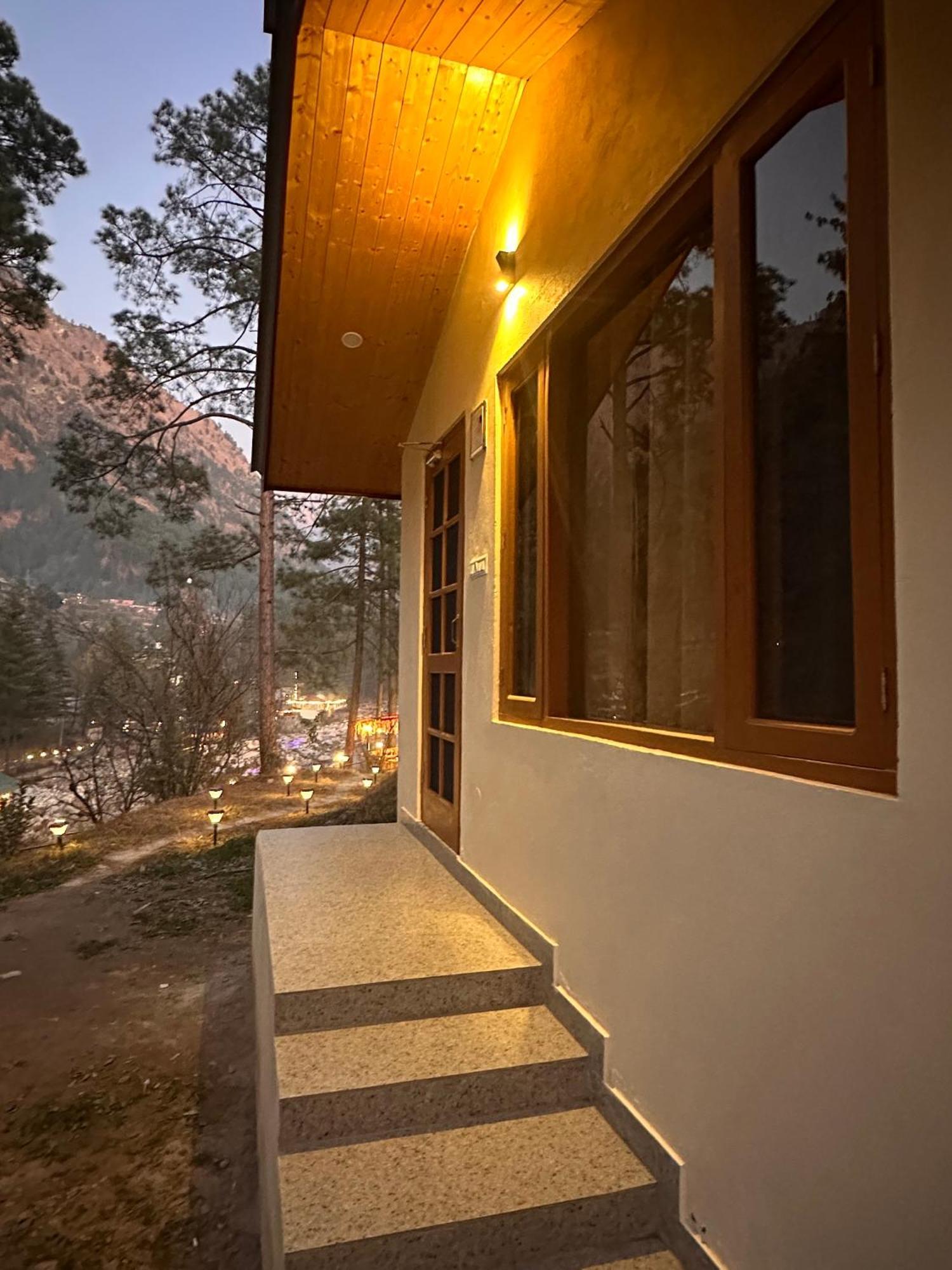 Ahava Kasol Riverside Cafe And Cottages Bagian luar foto