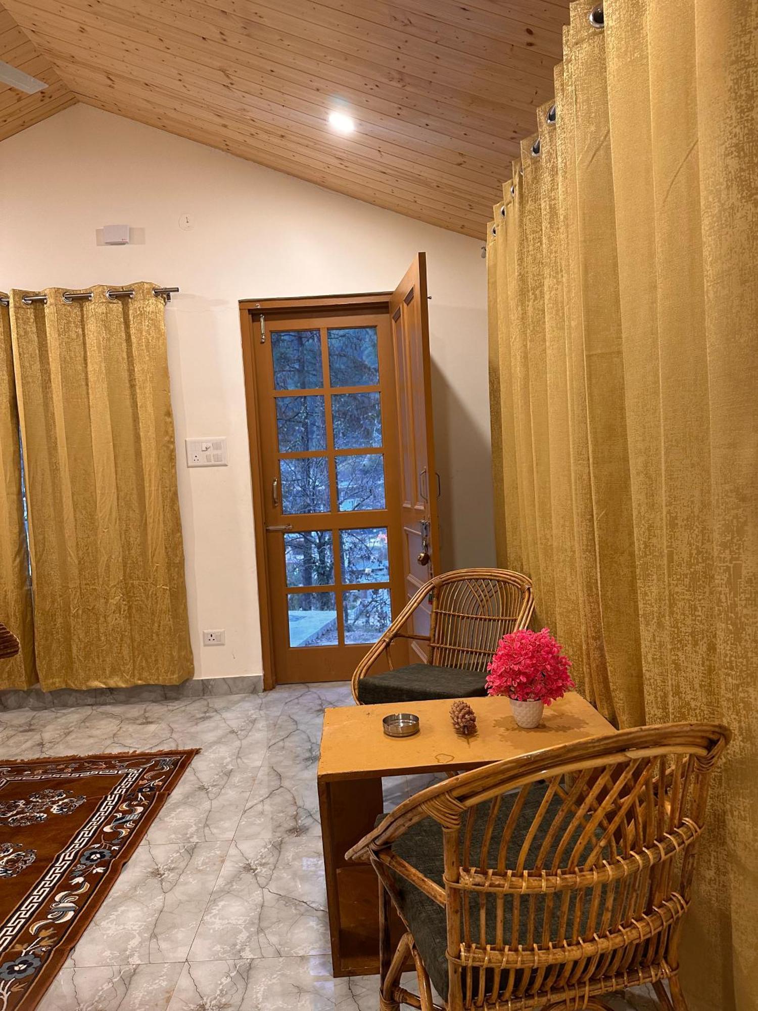 Ahava Kasol Riverside Cafe And Cottages Bagian luar foto